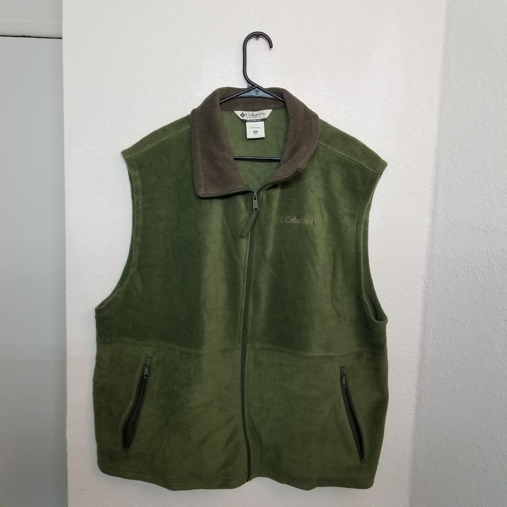 Columbia Fleece Vest. AMAZING! Brand New! Perfect!
